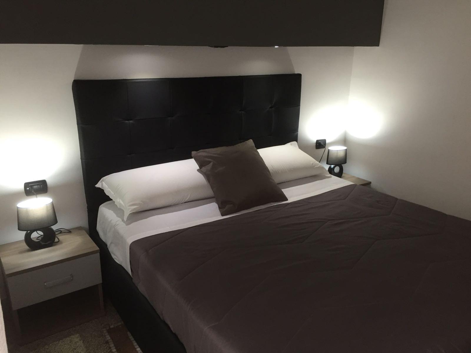 Mb95 - Mezzocannone Luxurious Bed&Breakfast ナポリ エクステリア 写真