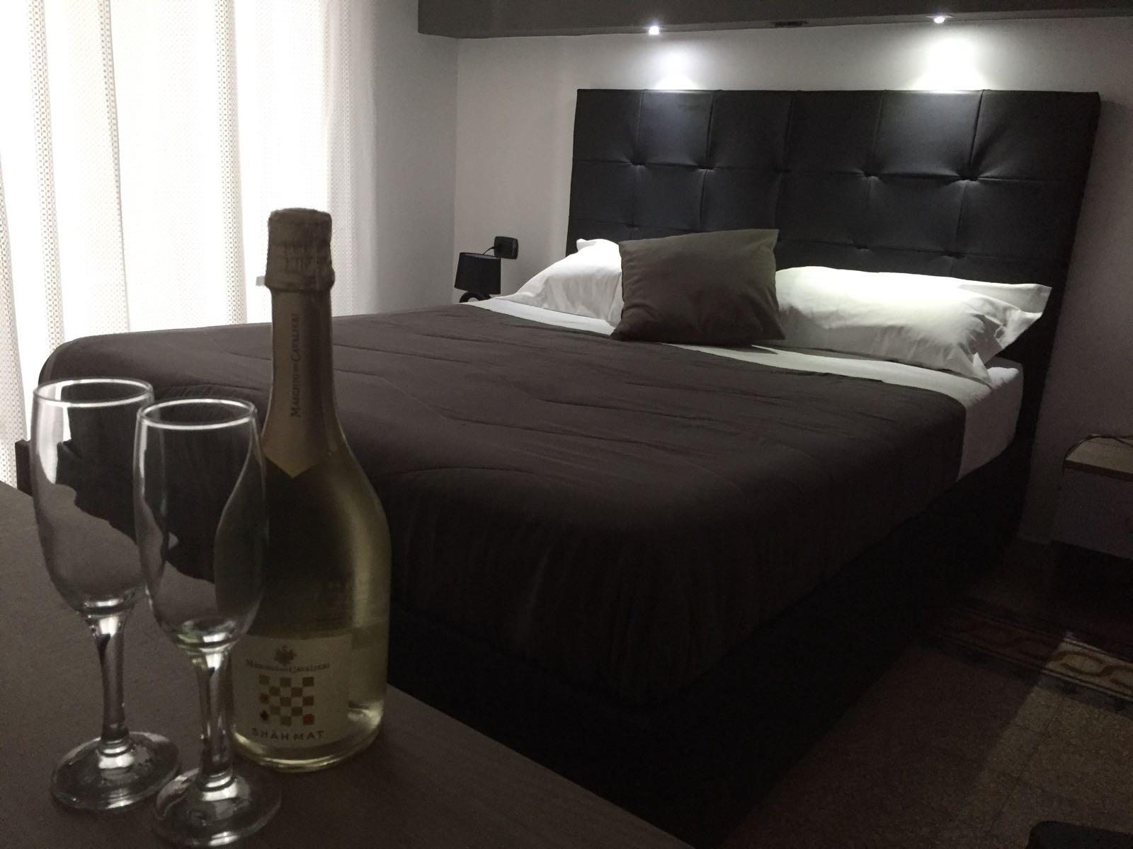 Mb95 - Mezzocannone Luxurious Bed&Breakfast ナポリ エクステリア 写真