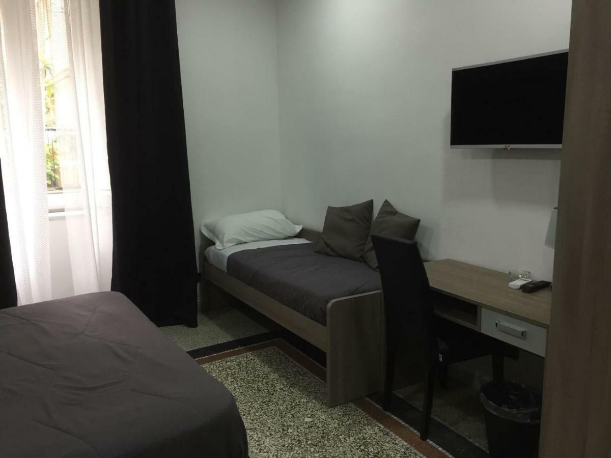 Mb95 - Mezzocannone Luxurious Bed&Breakfast ナポリ エクステリア 写真