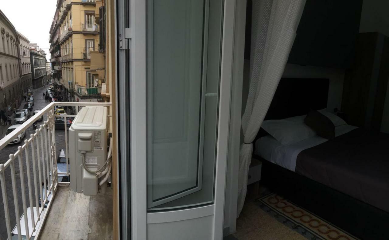 Mb95 - Mezzocannone Luxurious Bed&Breakfast ナポリ エクステリア 写真