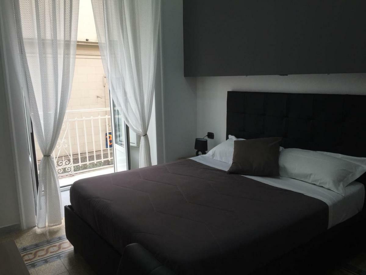 Mb95 - Mezzocannone Luxurious Bed&Breakfast ナポリ エクステリア 写真