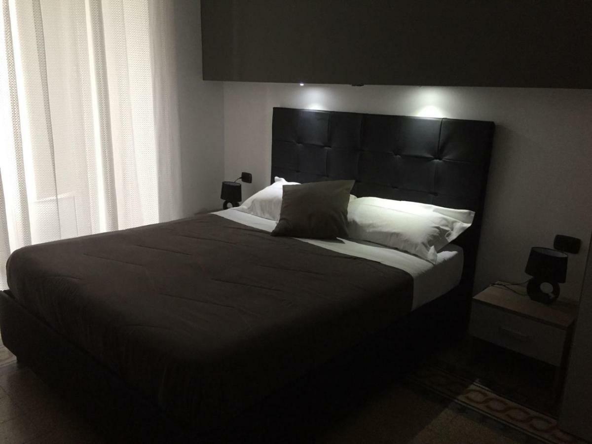 Mb95 - Mezzocannone Luxurious Bed&Breakfast ナポリ エクステリア 写真