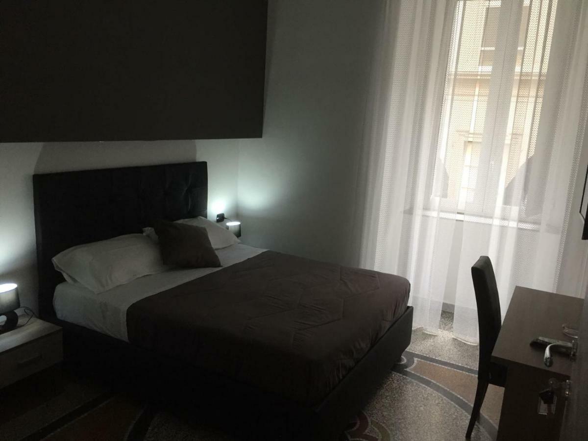Mb95 - Mezzocannone Luxurious Bed&Breakfast ナポリ エクステリア 写真